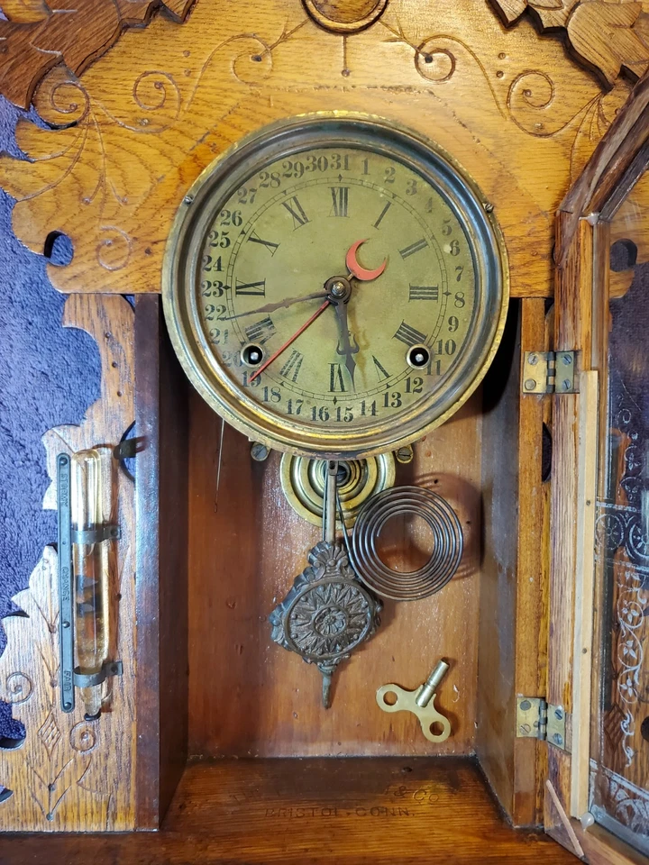 Antiguo RELOJ CALENDARIO E. INGRAM CO. Bristol 31 días gran cara, funciona muy bien Foto 2 de 4