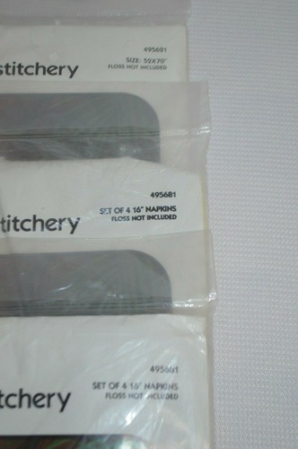 Bucilla Stitchery "Fresh Daisies" Tablecloth Cross Stitch 52” x 70” & Napkins - Picture 6 of 7