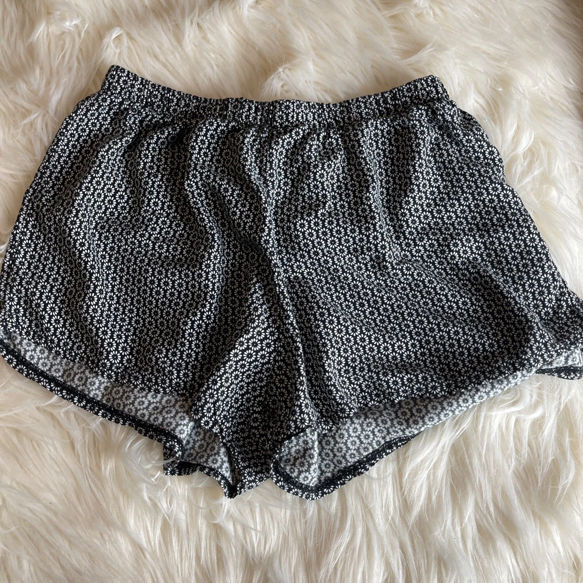 Brandy melville top floral shorts