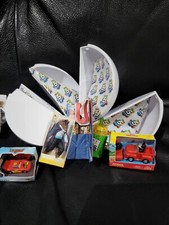 5 Surprise Mini Brands Disney  as shown in picture please see description lot7