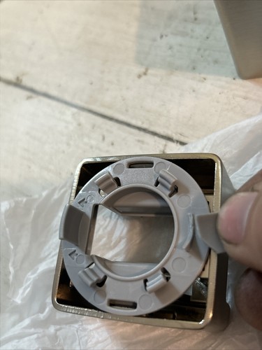 *READ* Moen WTS911BN 90 Degree Wall Mount Tub Filler Trim Brushed Nickel WTS911 - Picture 3 of 14