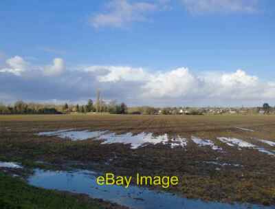 Foto 6x4 Mehr Regen unterwegs: Felder nördlich von Burnham Abbey Januar 2014
