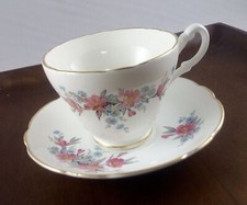 Taza de té vintage Marlborough Bone China platillo flores rosa/azul, hecho en Inglaterra