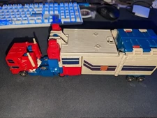 Vintage  Hasbro/ Takara Transformers G1 Powermasters Optimus Prime missing parts
