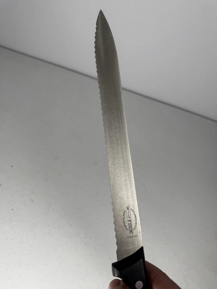 Cuchillo de chef dentado F. Dick Alemania 11" 1034-28 Foto 4 de 4