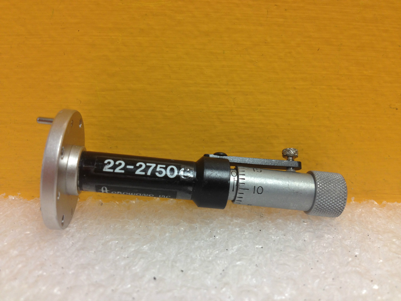 Aerowave 222750 (WR22) 33 to 50 GHz, Waveguide Micrometer Short