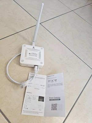 Tuya ZigBee Gateway Hub mit Antenne