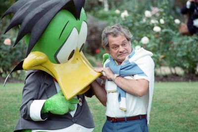 Actor David Jason with Count Duckula at a Thames TV stars party 5t- Old Photo 1