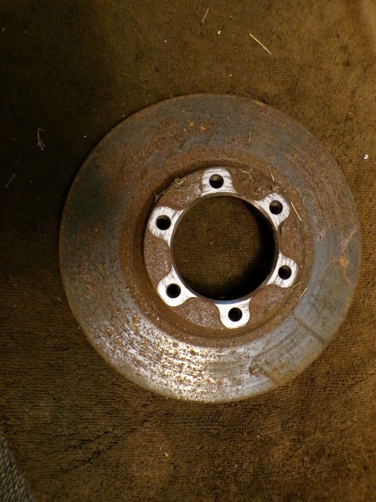1987 Isuzu PUP diesel 2.2 4X2 front brake disc rotor