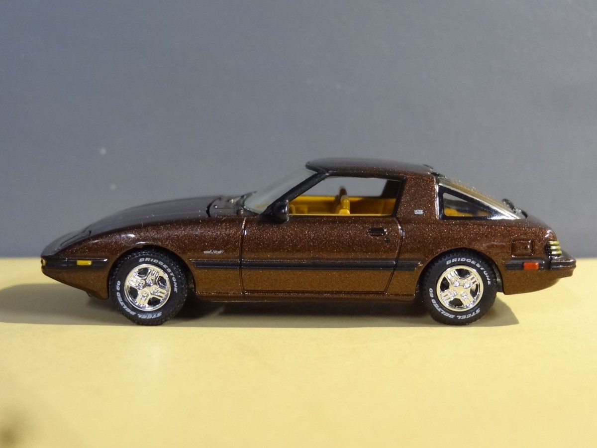 1ST GEN 1978-85 MAZDA SAVANNA RX-7 SPORTS COUPE 1/64 DIECAST