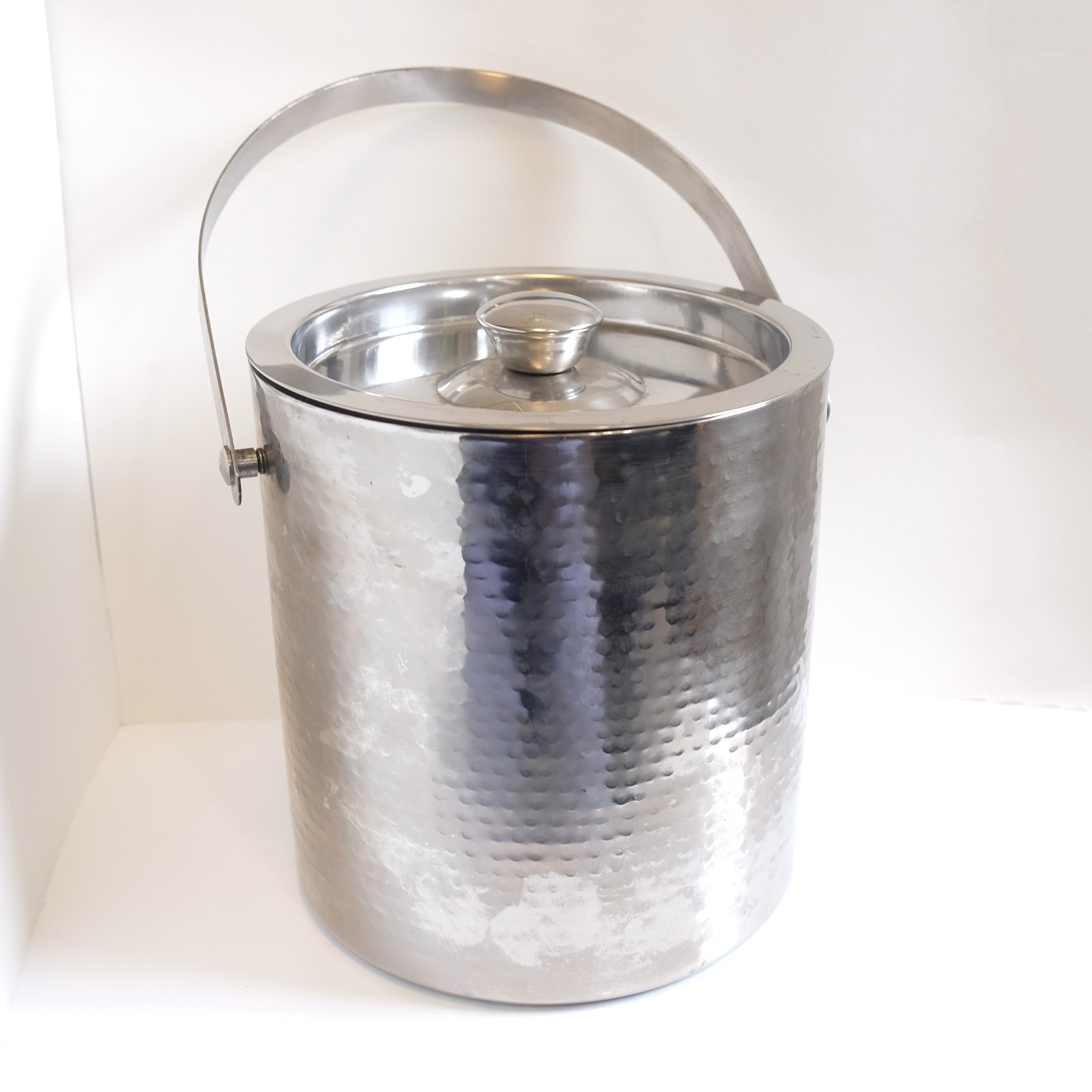 Hammered Steel With Lid