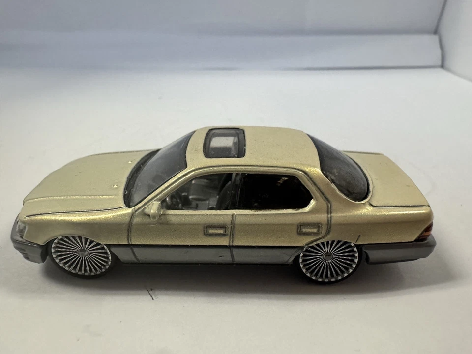 Lexus LS 400 2021 Matchbox #3 1994 beige champán suelto personalizado intercambio de ruedas 3D Foto 4 de 4