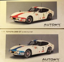 AUTOart 1 18 TOYOTA 2000 GT 24 HRS FUJI 1967 1 2 Set of Autoart Toyota 2000GT Fu