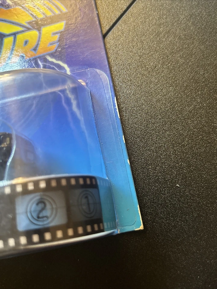 HOT WHEELS 2014 RETRO ENTERTAINMENT BACK TO THE FUTURE 1987 TOYOTA PICKUP - Image 3 of 4