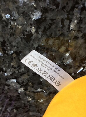 NEW AUTHENTIC TOUR DE FRANCE CYCLING BIKE RACE LION MASCOT LCL