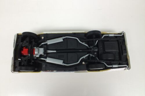 1957 Mercury Turnpike Cruiser Convertible Road Signature 1:18 Die Cast - Picture 8 of 10