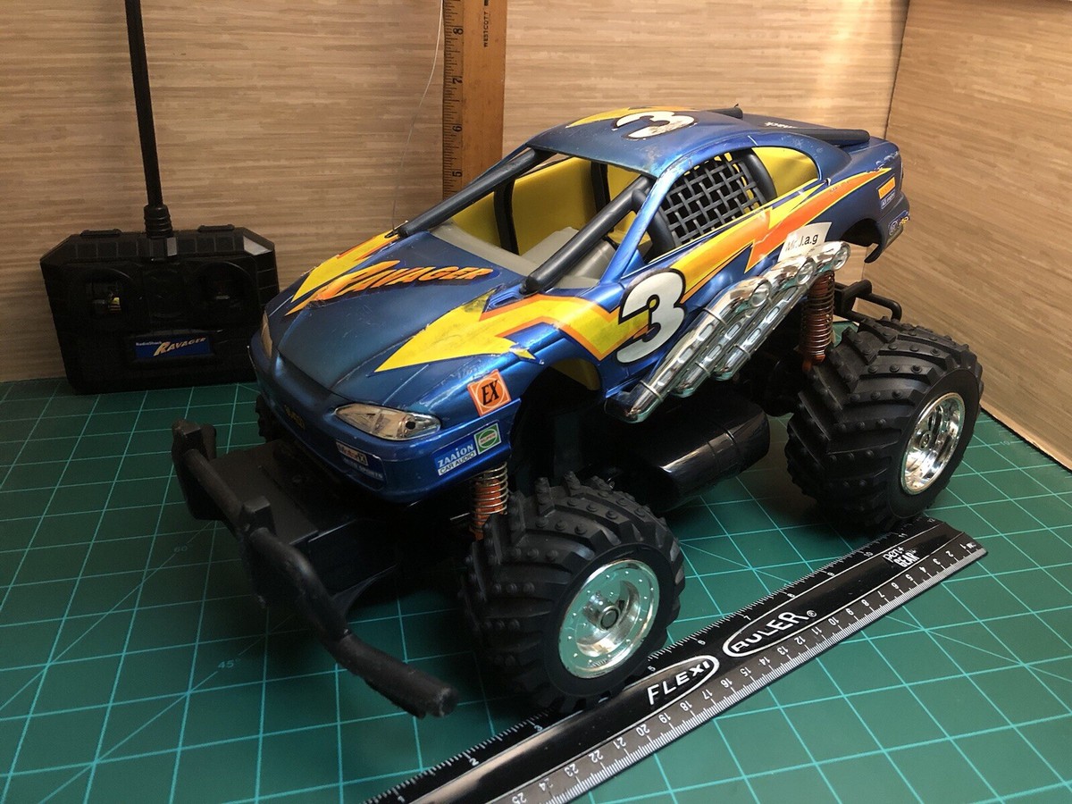 Vintage Radio Shack (RAVAGER) Radio Controlled RC Car Works