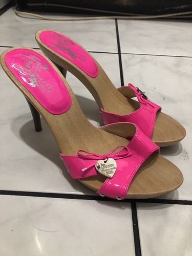 guess hot pink heels