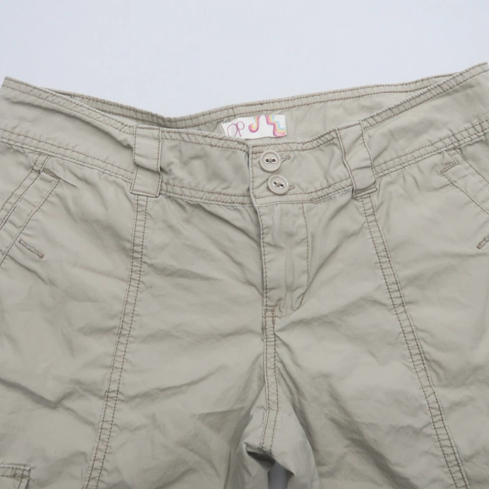 Bermudas cargo OP para mujer talla 11 beige 100 % algodón entrepierna de 15,5" Foto 3 de 4
