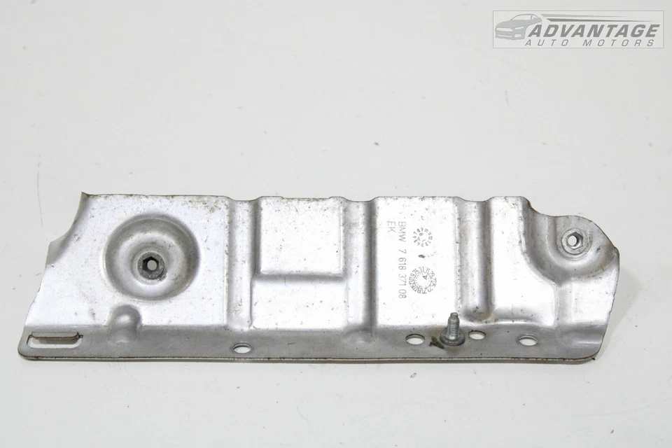 BMW G30 530I XDRIVE 2.0 2017-2020 turbocompresor superior protector térmico placa cubierta OEM Foto 2 de 4