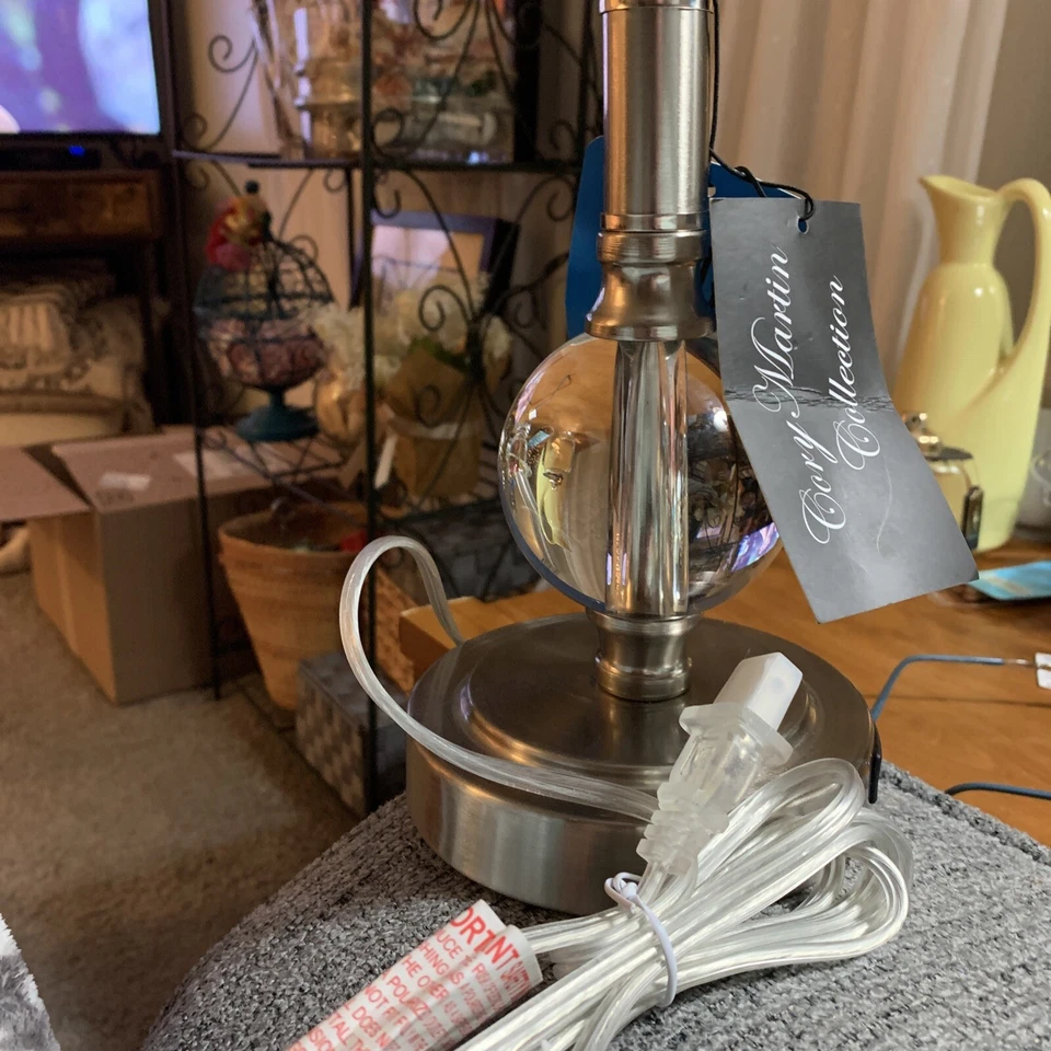 "Lámpara de mesa con puerto USB - Iluminación Fangio Cory Martin acero cepillado 15,5"" - sin pantalla" Foto 3 de 4