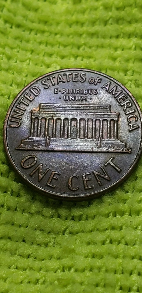 RARE 1971 “D” Lincoln Memorial Penny Error - Image 2 of 4