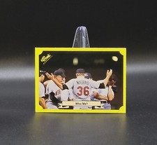 1987 Classic Yellow JOE NIEKRO 'Who Me?' Green Back Variation / Error Card #120