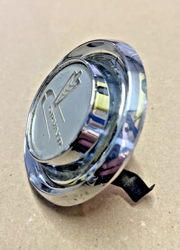 Tapa botón bocina volante original GM 1962 Chevrolet Corvair Monza 765913 Foto 2 de 4