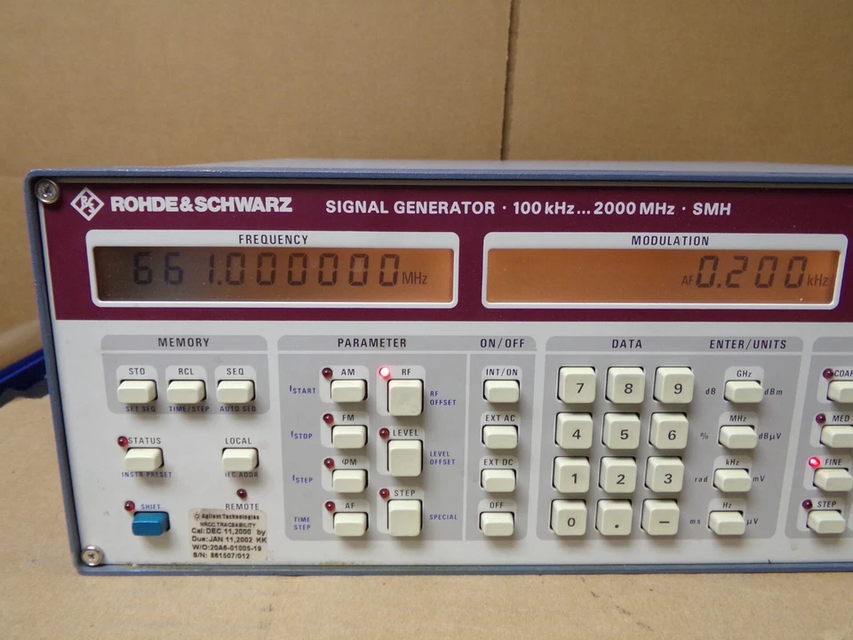 Rohde & Schwartz 845.4002.52 100 KHZ - 2000 MHZ SMH Signal Generator - Image 3 of 4