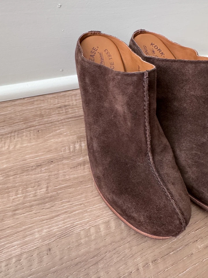 Kork-Ease Sagano Women's Brown Suede Clog Mule, Great Condition Size 7 - Image 4 of 4