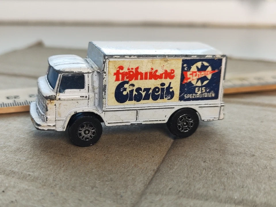 Vintage Retro Car Leyland Terrier, Corgi Juniors, England, Small Model Car - Image 2 of 4