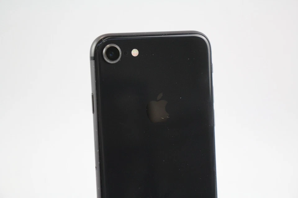 Apple iPhone 8 (Unlocked) A1905 64GB Space Grey Grade C Boxed - Image 3 of 4