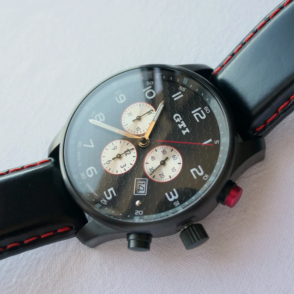 Volkswagen GTi Golf Rabbit R32 Motorsport Racing Car Accessory Chronograph Watch - Image 2 of 4