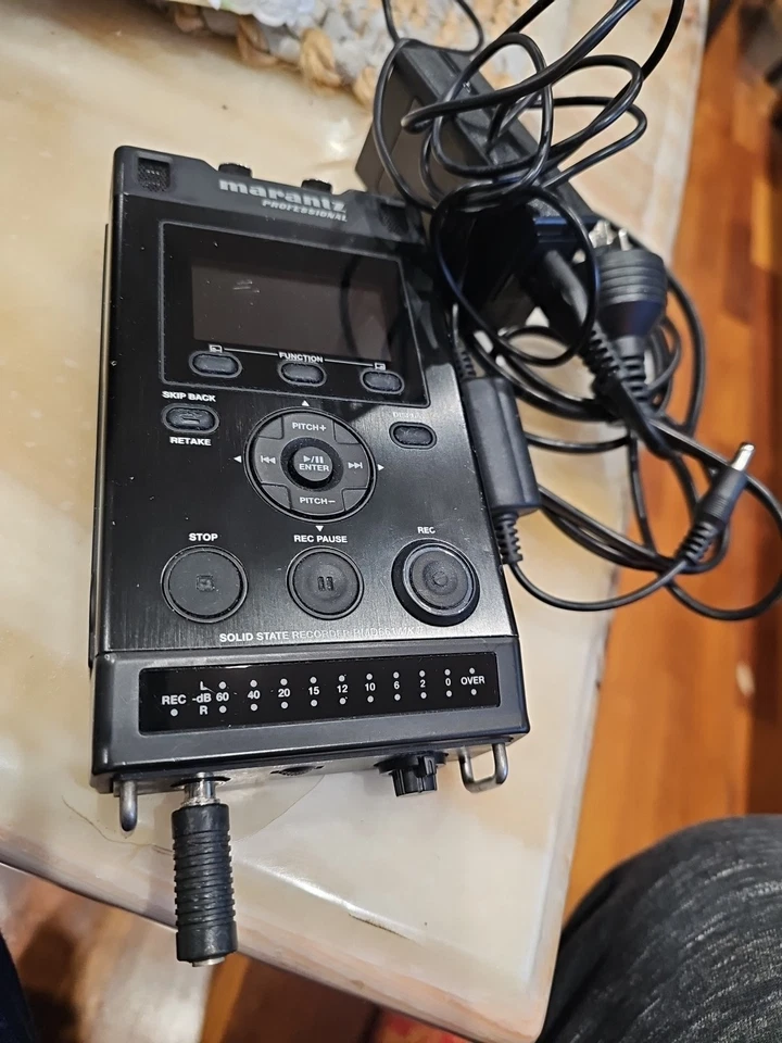  Marantz PMD661 MKII Professional + Recorder chargers  + 32G SD CARD  - Image 2 of 4