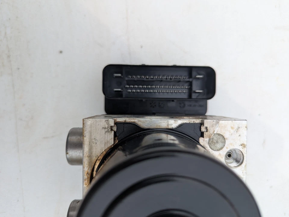 Conjunto de bomba ABS Ford Edge Lincoln MKX CT43-2C405-AB 2011-2014 BT43-2C405-AG Foto 3 de 4