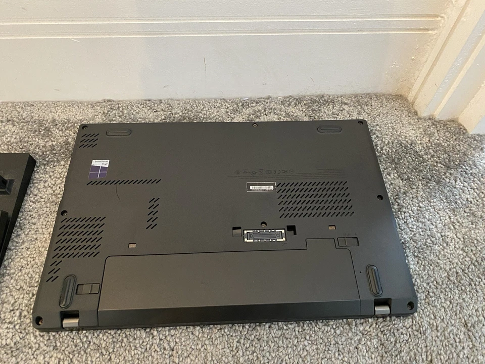 Lenovo ThinkPad X250 · i5-5300 · 8GB · 500GB, photo 4 of 5