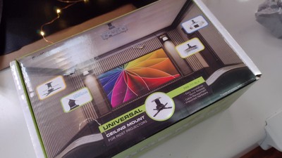 Qualgear Universal Low-Profile Ceiling Mount Projector, Black
