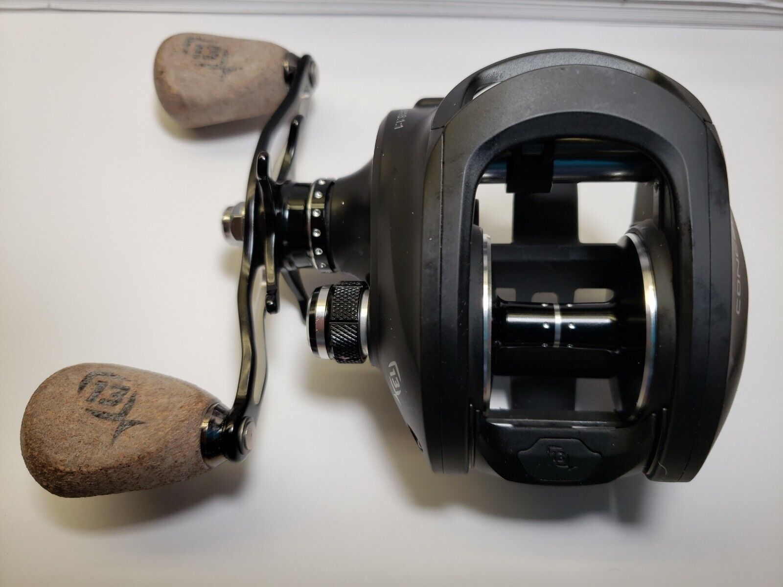 13 Fishing Concept A Freshwater/Saltwater Baitcasting Fishing Reel