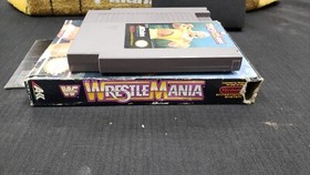 VIDEOGIOCO CIB WWF WRESTLEMANIA NINTENDO NES COMPLETO DI SCATOLA CON CUSTODIA PROTETTIVA
