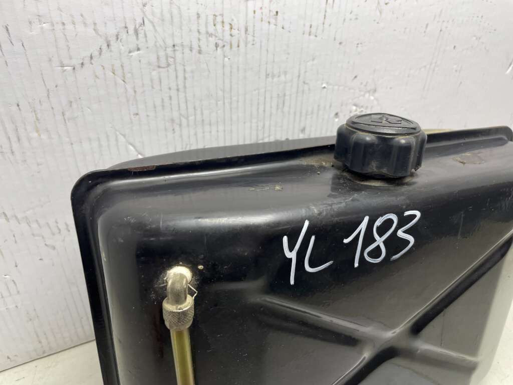 Foto 2 di 10