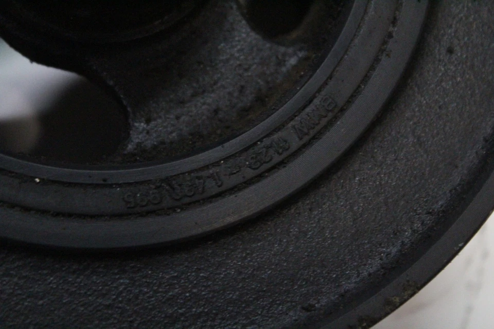 2000 e39 BMW 528I ENGINE HARMONIC BALANCER CRANKSHAFT PULLEY M4636 - Image 4 of 4