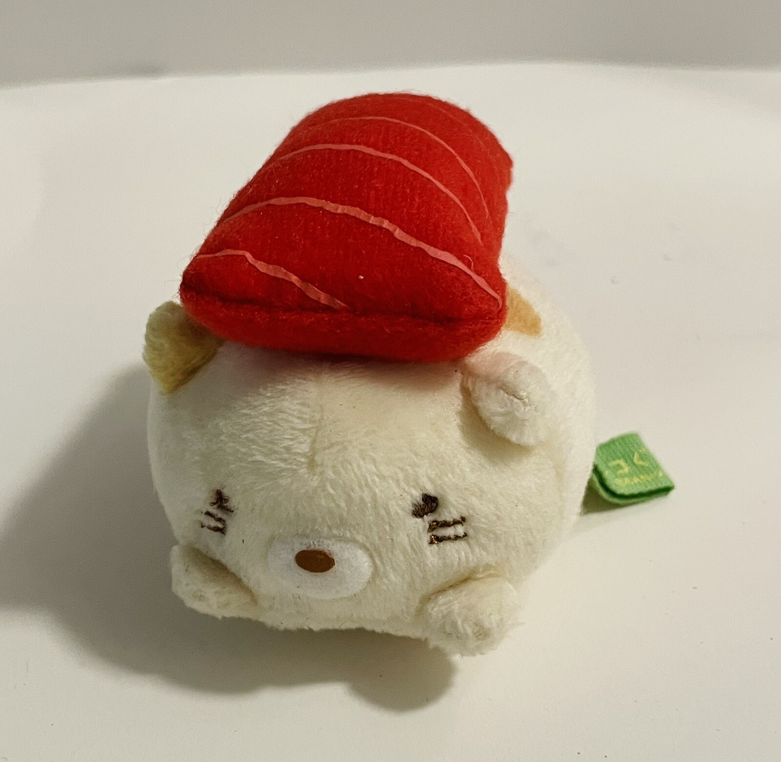 sumikko gurashi sushi keychain