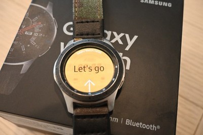 Samsung Galaxy Watch SM-R800 46mm schwarz Smartwatch Bluetooth WiFi funktioniert super!