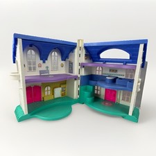 Vintage 1996 Fisher Price Little People Doll House #251