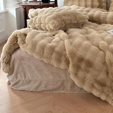 Faux Fur Throw Blanket Warm Fuzzy Soft Plush 350 GSM Bubble Blanket for Sofa Bed