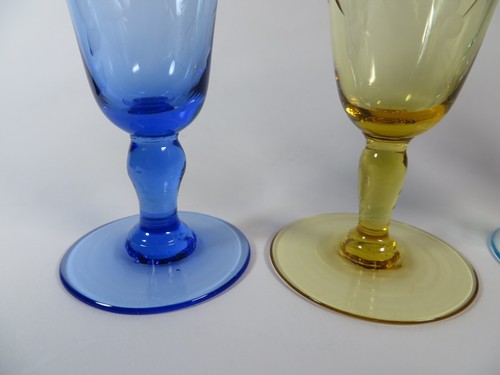 Vintage Etched Sherry Port Glasses Set of 4 in Blues Pink And Amber in Exc. Cond - Picture 9 of 12