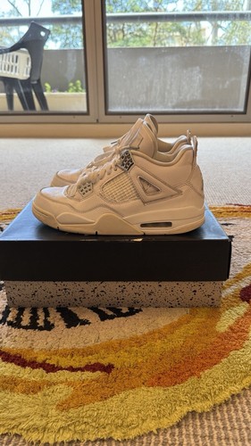 Nike Air Jordan 4 Pure Money