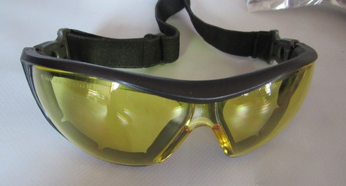 Elvex Safety Protective Glasses GG-45A-AF Go-Specs AMBER Lens Black Frame Box/12 - Picture 2 of 16