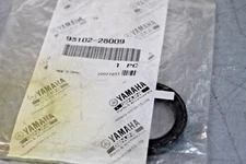 NEW OEM 2002 - 2017 Yamaha YZ85 YZ 85 Oil Seal 93102-28009 NOS 02 - 17 YZ85