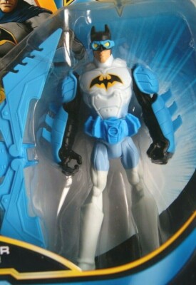 Batman Power Attack Airblade Batman Figure, Action Figure Da Collezione Con Armi, Giocattolo Per Bambini - 2